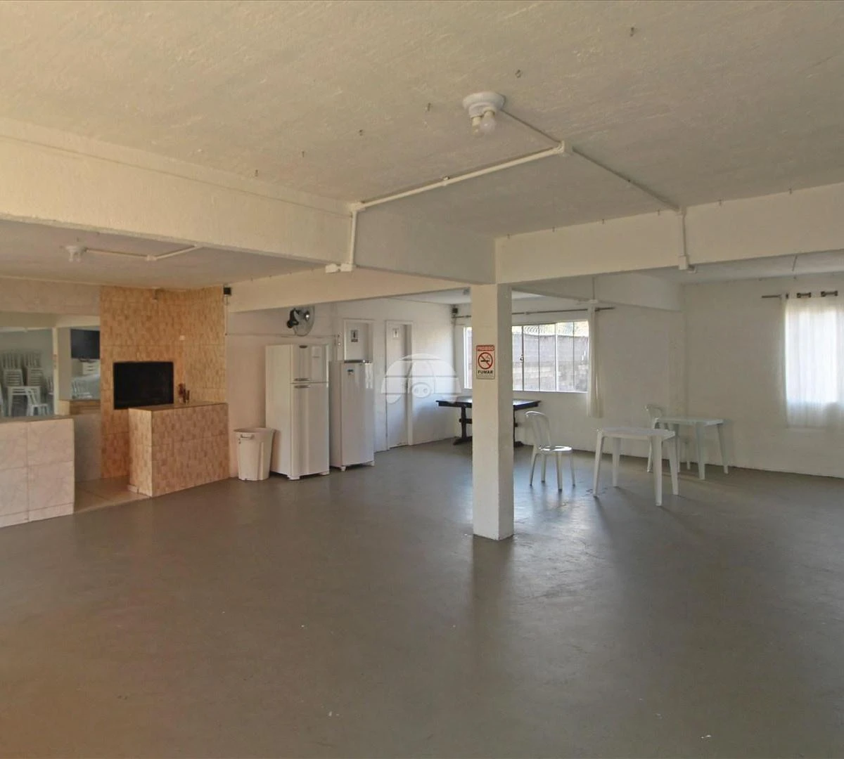 Wood or laminate floors in a 2-bedroom apartment, 42 m² — photo 16