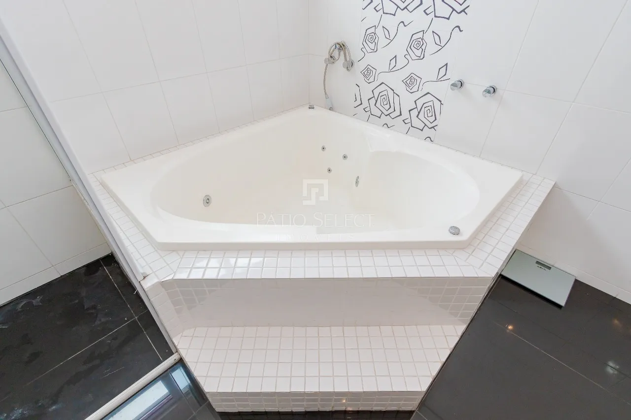 House with 5 bedrooms, 2 en-suites and private garden — photo 55