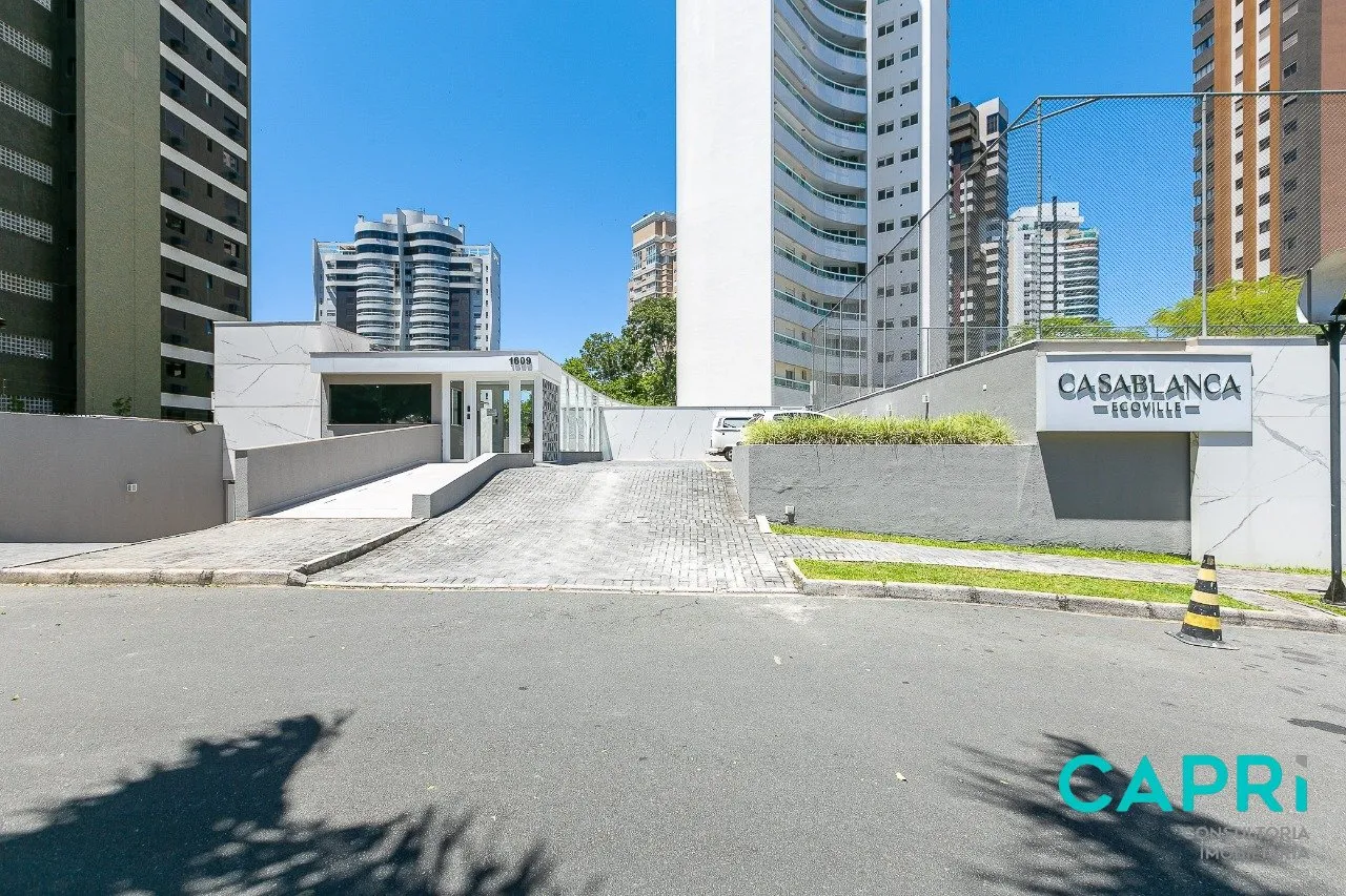 317 m² unfurnished apartment with 4 bedrooms and parking