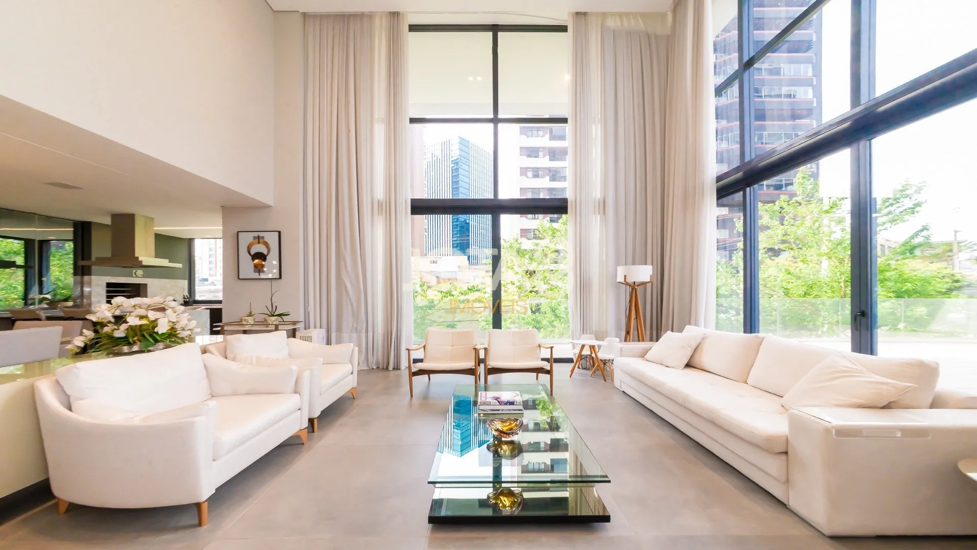 Unfurnished apartment with 3 en-suite bedrooms and balcony