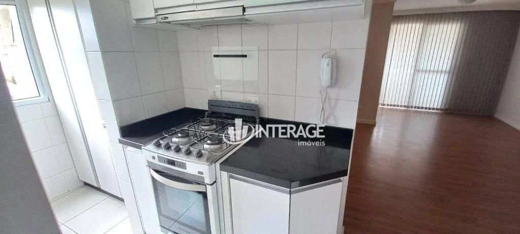3-bedroom apartment with wood or laminate floors in Curitiba — photo 2