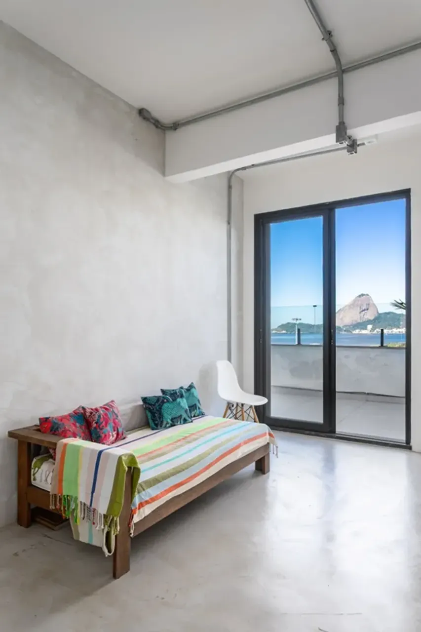 Furnished apartment with 2 bedrooms and enclosed balcony — photo 12