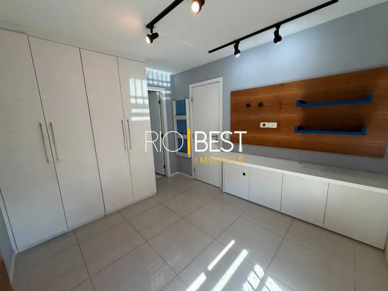 Apartment with 4 suites and a glassed-in balcony — photo 25