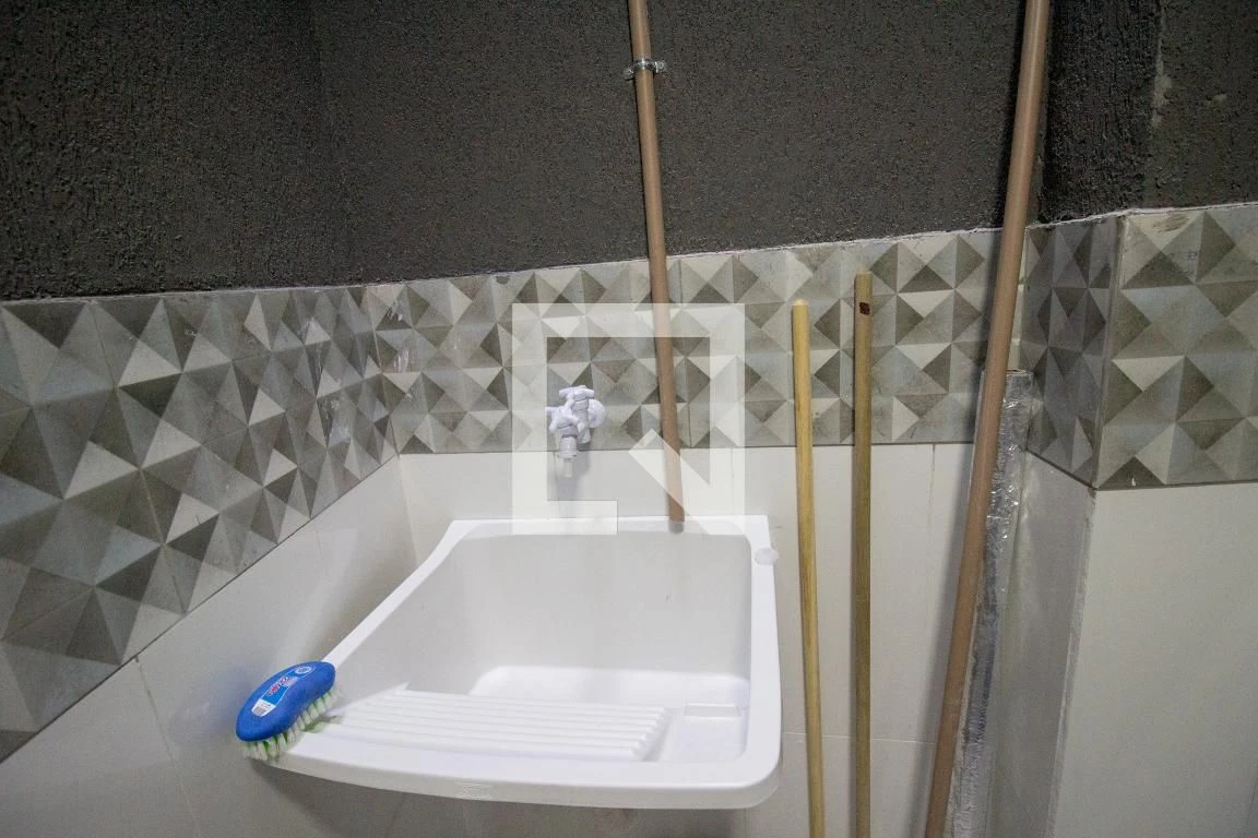 Furnished house with 2 en-suite bedrooms and gas kitchen — photo 11