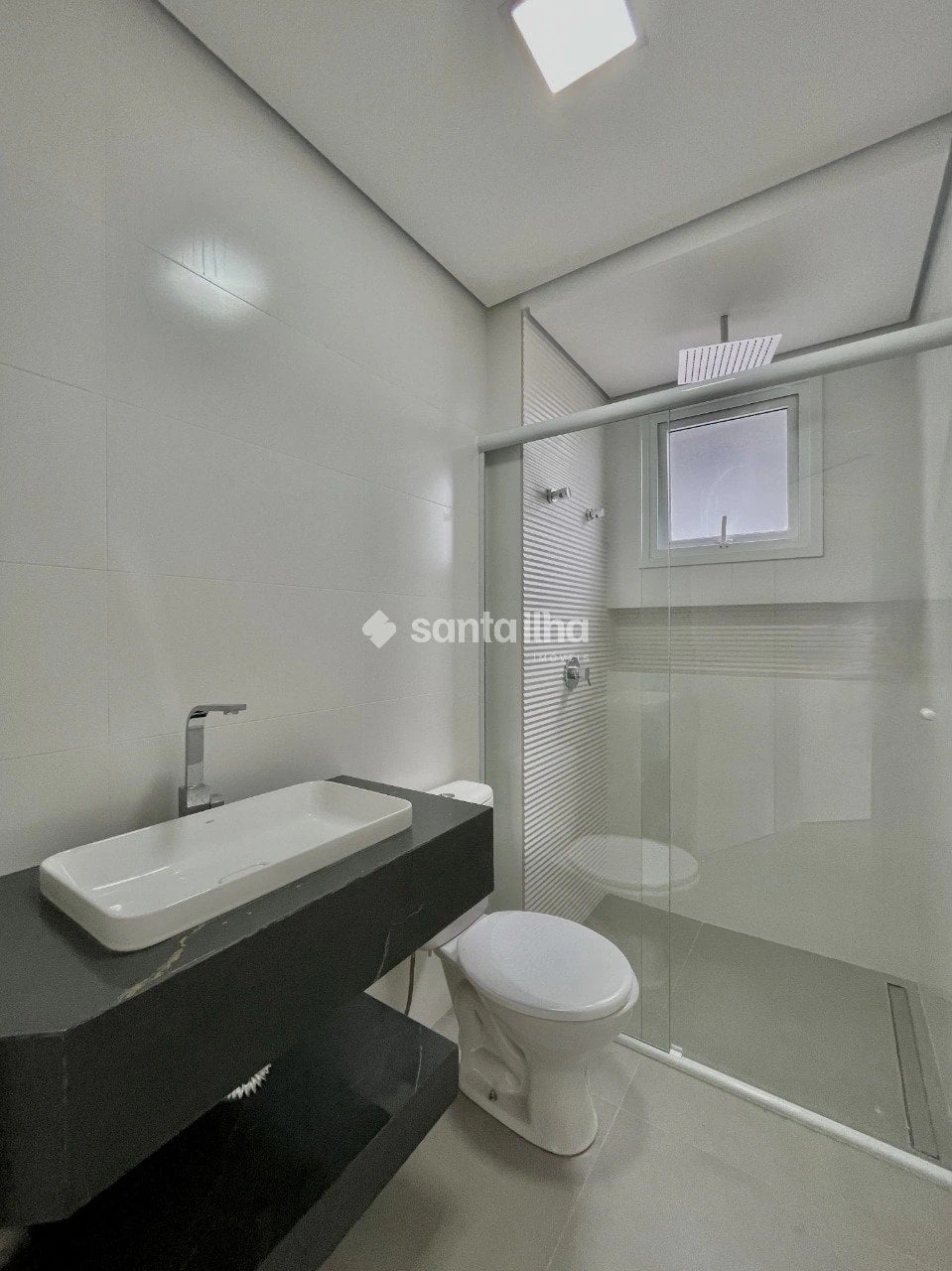 Floor-to-ceiling windows in a 3-bedroom apartment, 152 m² — photo 8