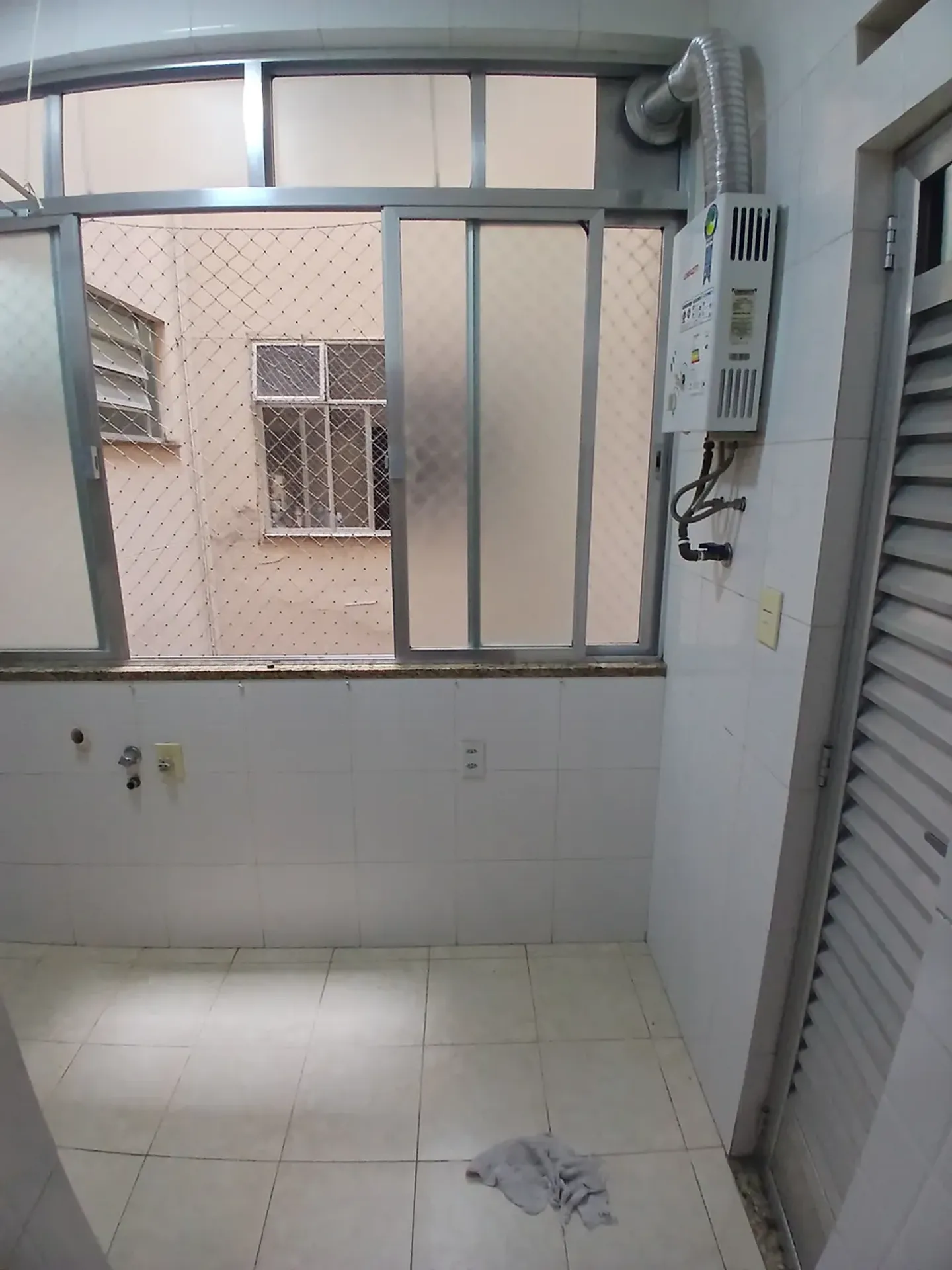 Apartamento de 2 quartos com vaga e vista para a cidade — photo 30