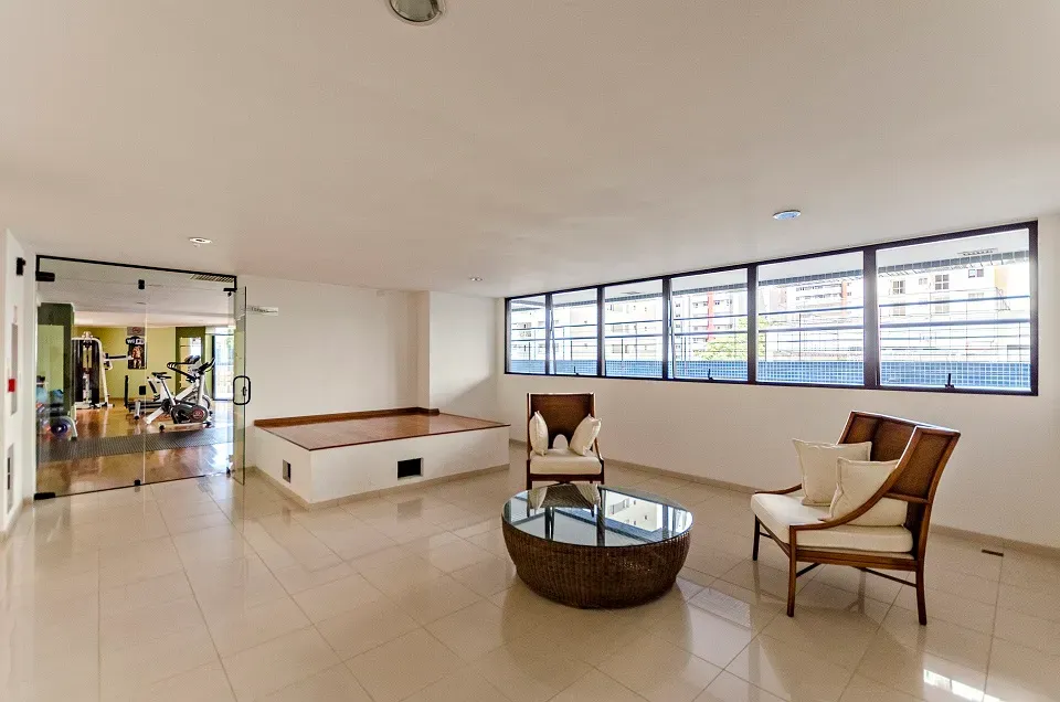 90 m² loft with 1 parking spot and suite — photo 22