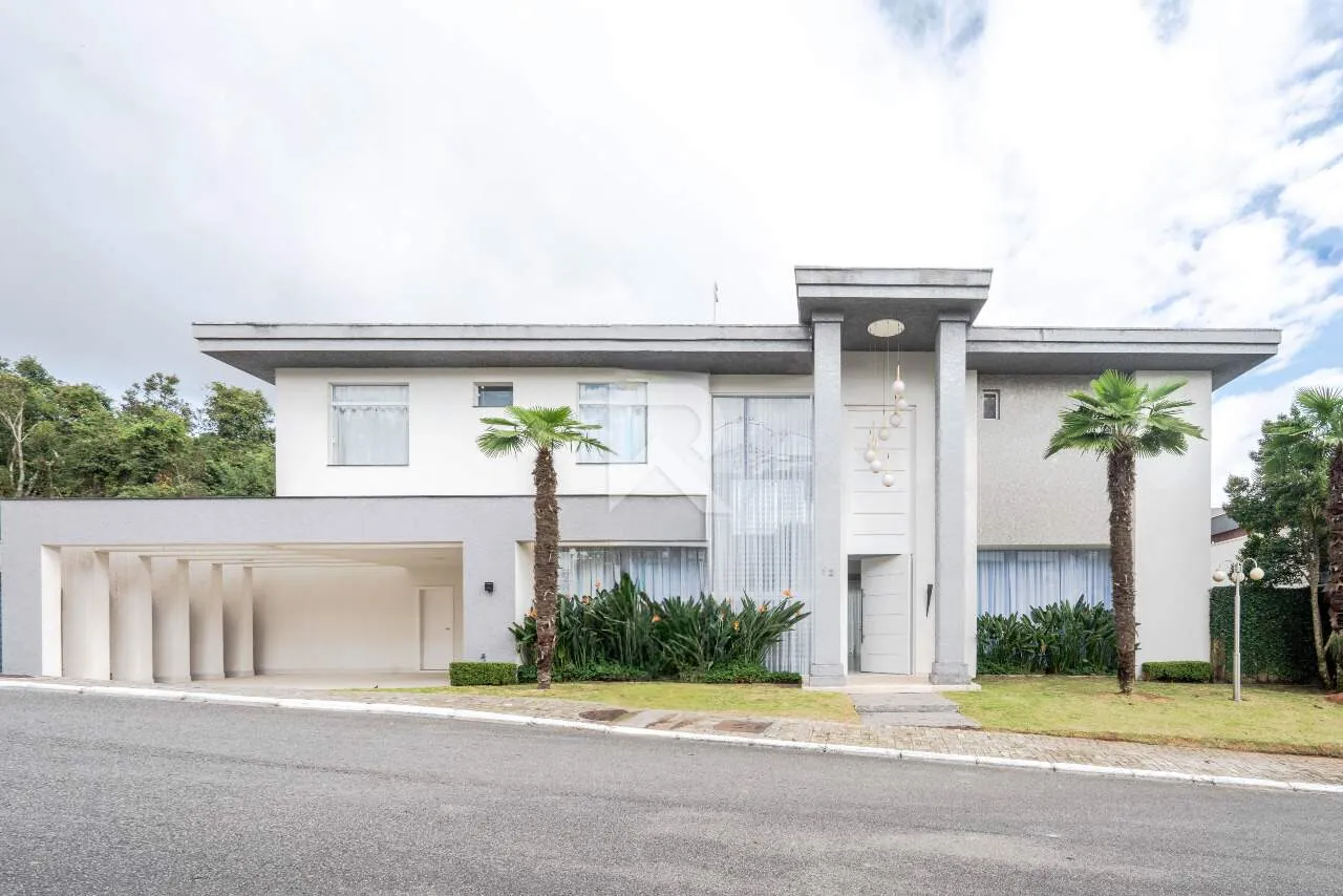 Furnished house with 4 en-suite rooms and 709 m² — photo 2