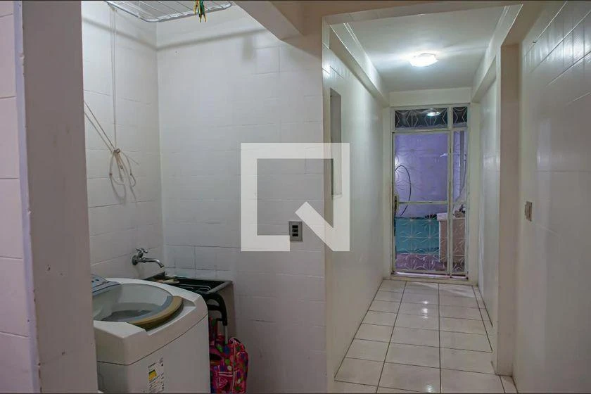 Furnished house with 3 bedrooms and 300 m², balcony — photo 43