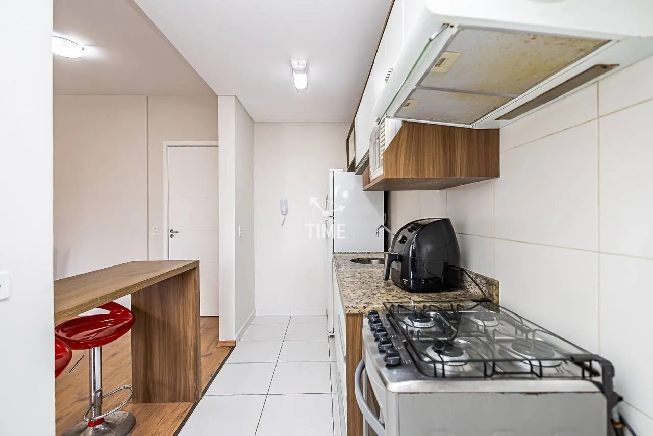 Деревянный пол или ламинат и 1 спальня: квартира 51 м² — photo 4