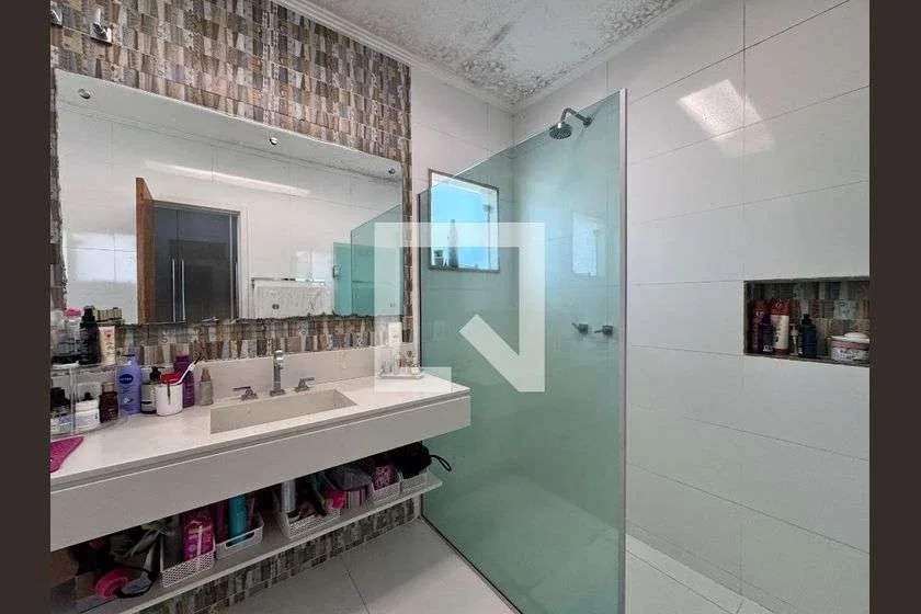 Condominium house with 4 en-suite bedrooms and 800 m² — photo 18