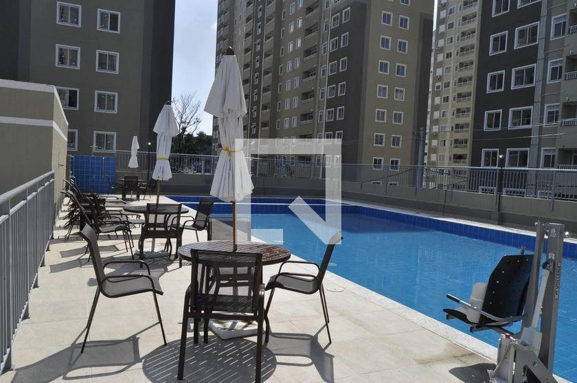 2-bedroom apartment in a building with a gym — photo 30