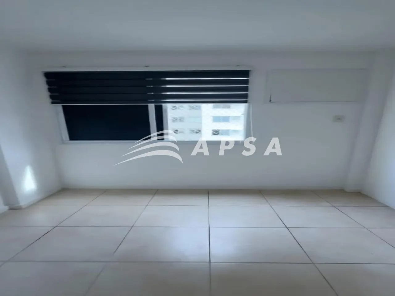 Apartamento de 2 quartos com cozinha integrada e varanda — photo 10