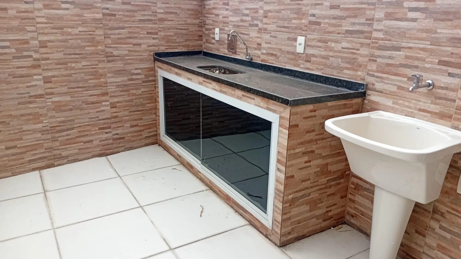 Unfurnished house with 2 bedrooms and 2 bathrooms — photo 22