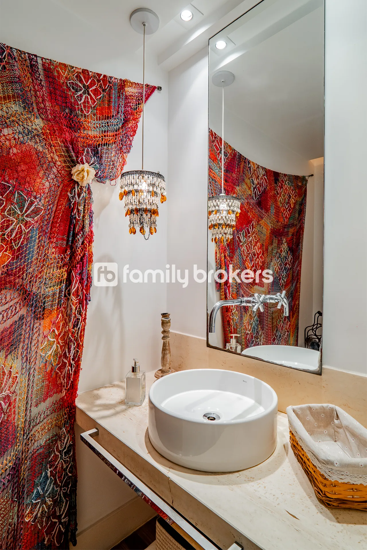Furnished apartment with 4 bedrooms and a gas kitchen — photo 22