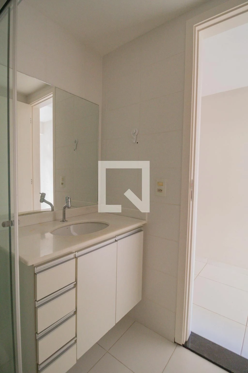 Furnished apartment, 75 m², with a walk-in closet — photo 79