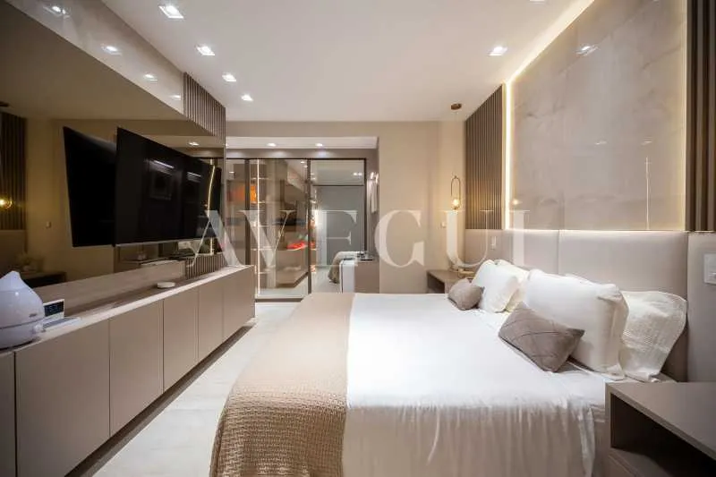 Apartment on the 6th floor with a glass-enclosed balcony — photo 10