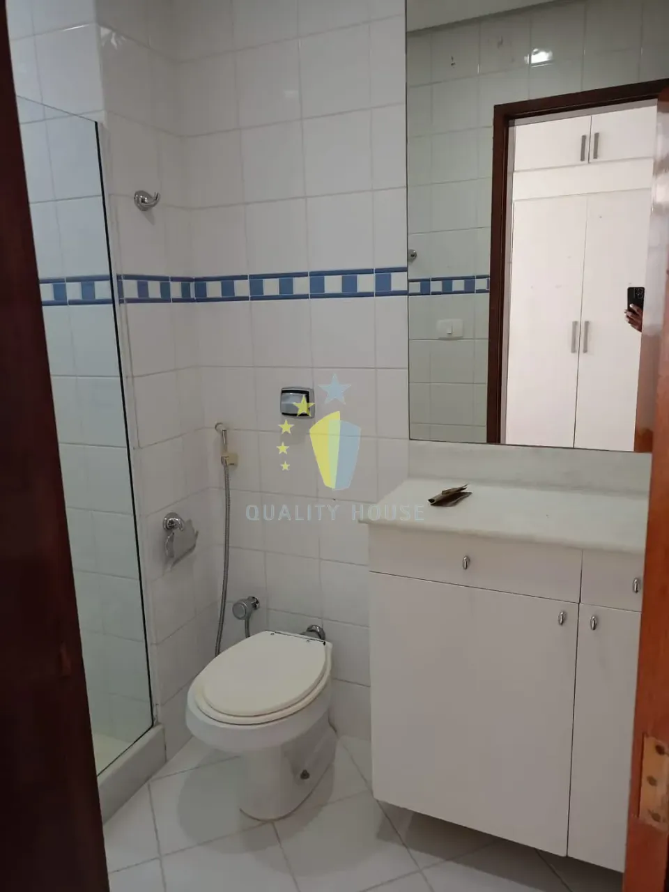 Unfurnished apartment with 3 bedrooms and 2 bathrooms — photo 16