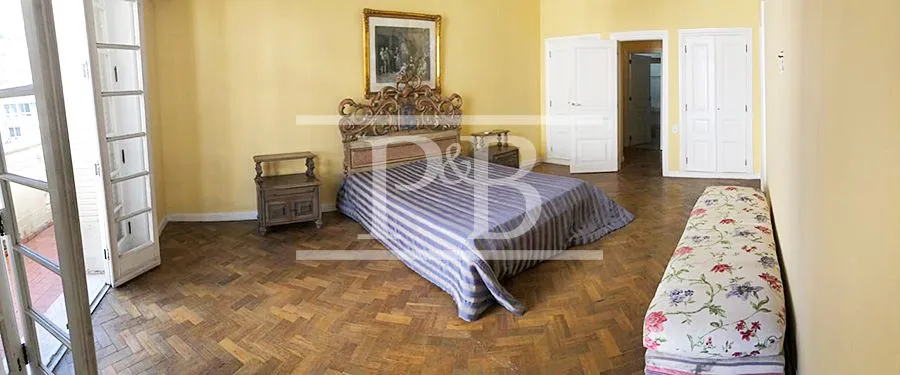 4-bedroom apartment with 3 bathrooms, 420 m²