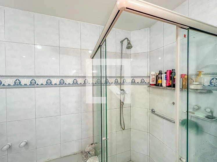 Apartment, 206 m², with a glass-enclosed balcony — photo 15