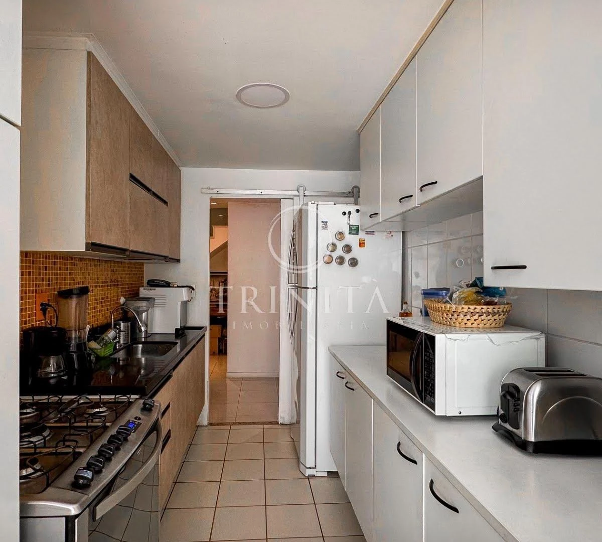 Furnished penthouse with 4 bedrooms, 200 m² and 3 parking — photo 35