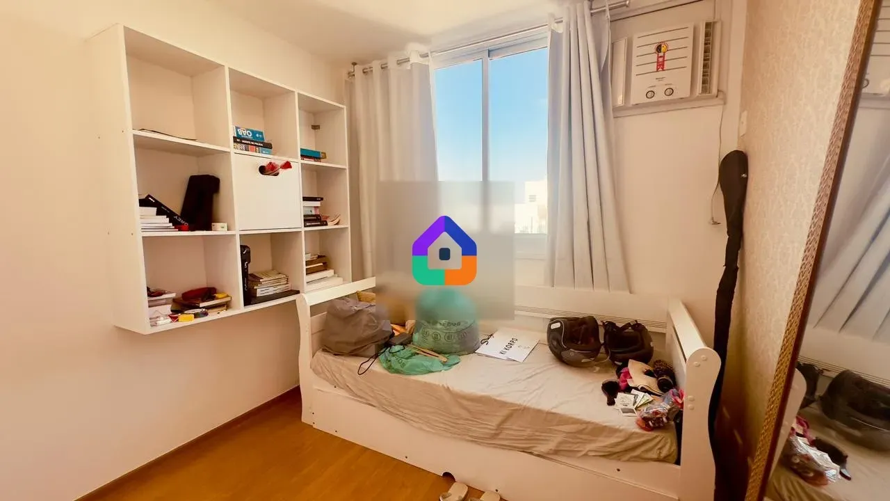 Apartamento com 4 quartos e varanda fechada de vidro — photo 23