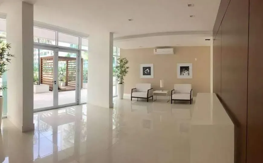 Furnished 93 m² apartment with 3 bedrooms and 1 parking — photo 67