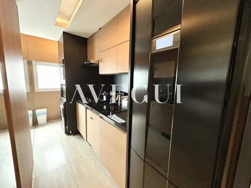 Furnished 2-bedroom apartment with a glassed-in balcony — photo 2