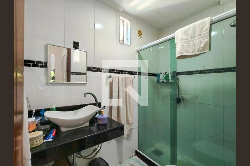 Furnished house with 3 bedrooms, 180 m² and 1 parking spot — photo 4