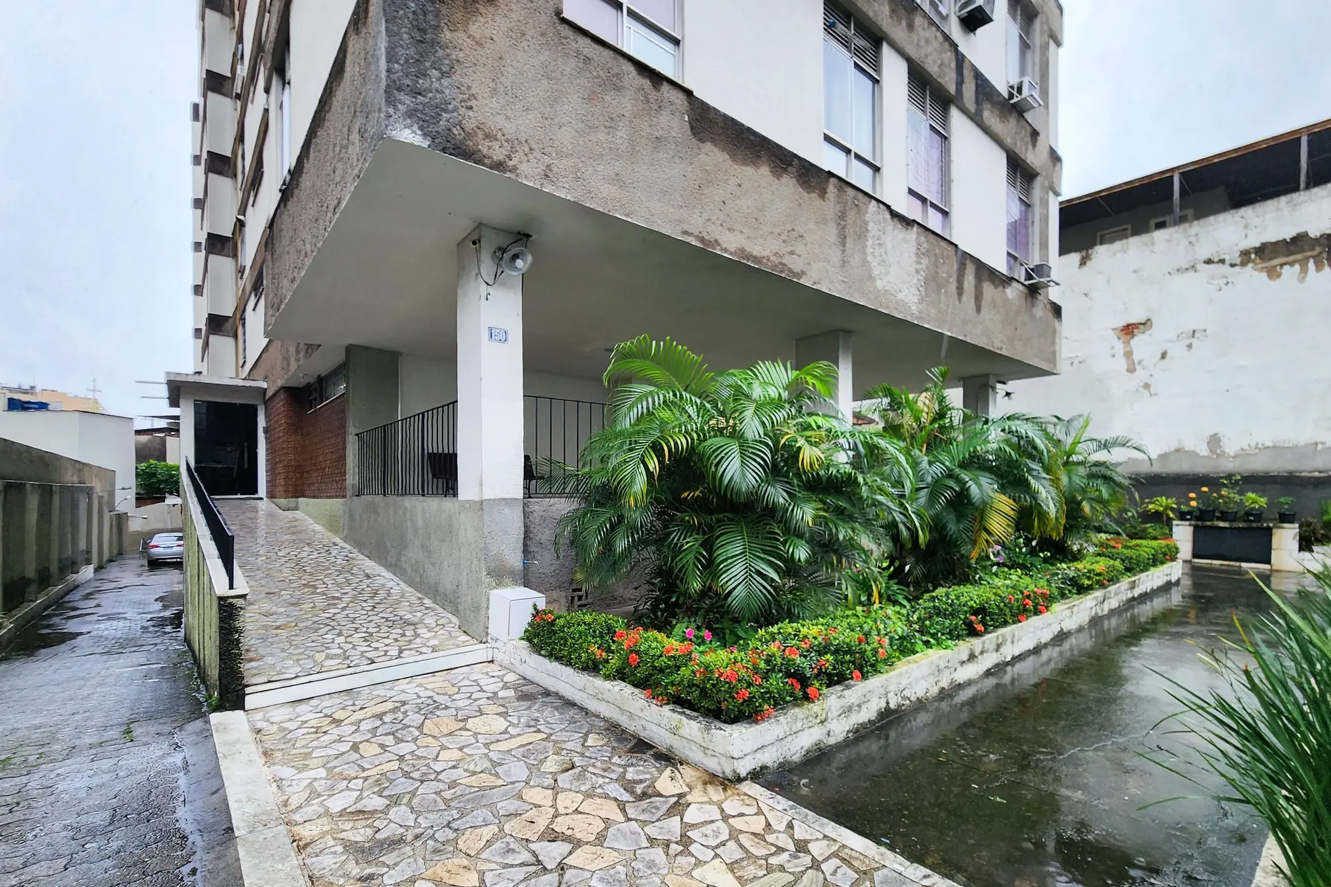 Furnished apartment, 58 m², with a mountain view — photo 14