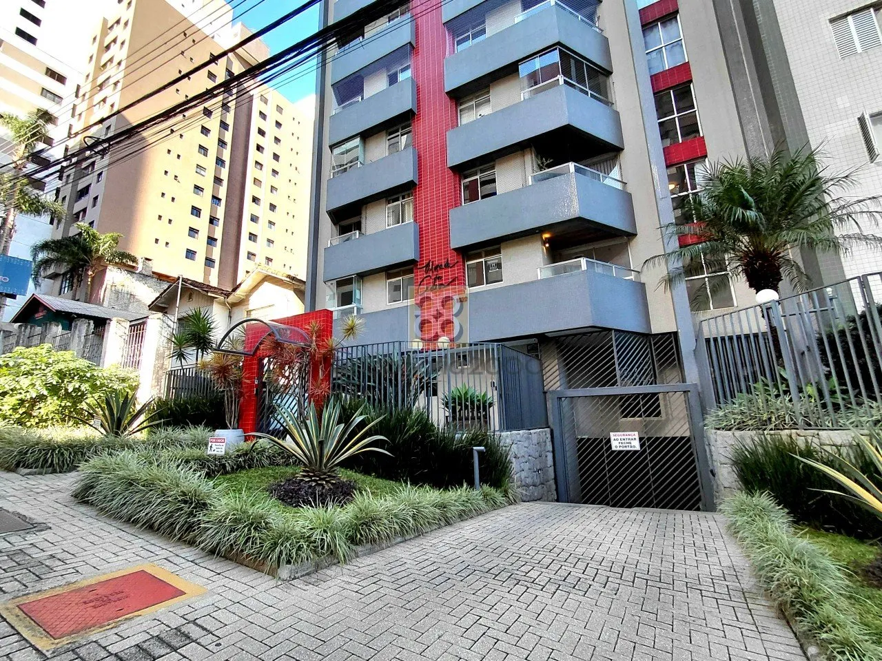 3-bedroom apartment with 150 m² and 1 en-suite bathroom — photo 2