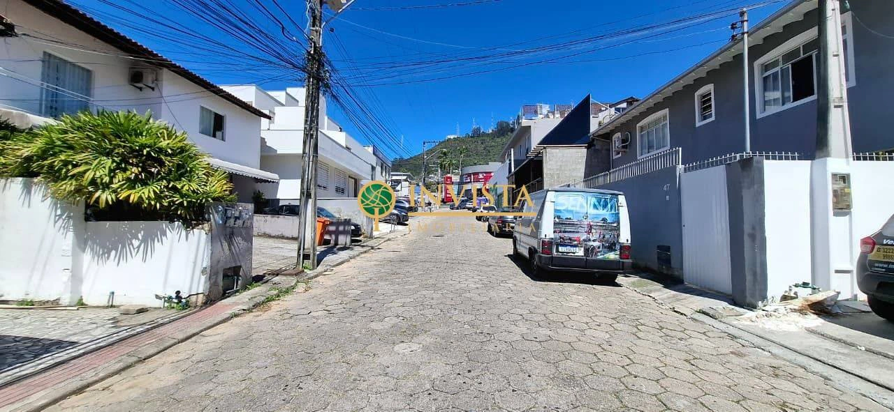 One-bedroom house with a home office in Florianópolis — photo 10