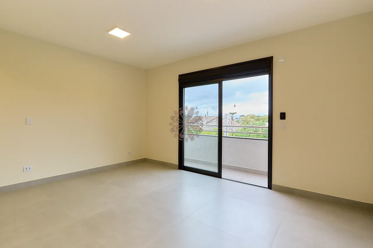 House with 3 bedrooms and 230 m² plus shared BBQ area — photo 14