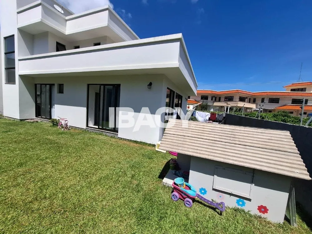 Furnished house with 4 en-suites and 220 m², no parking — photo 29