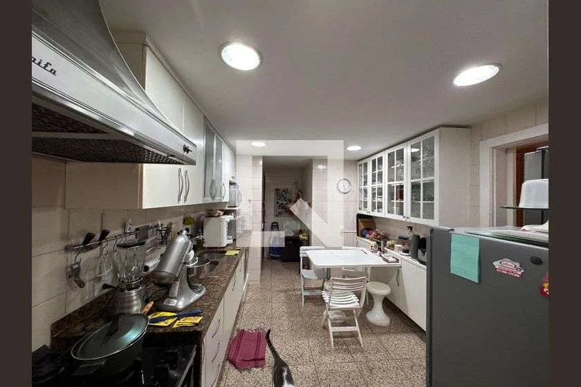 Furnished apartment with a built-in balcony grill and 4 bedrooms — photo 3
