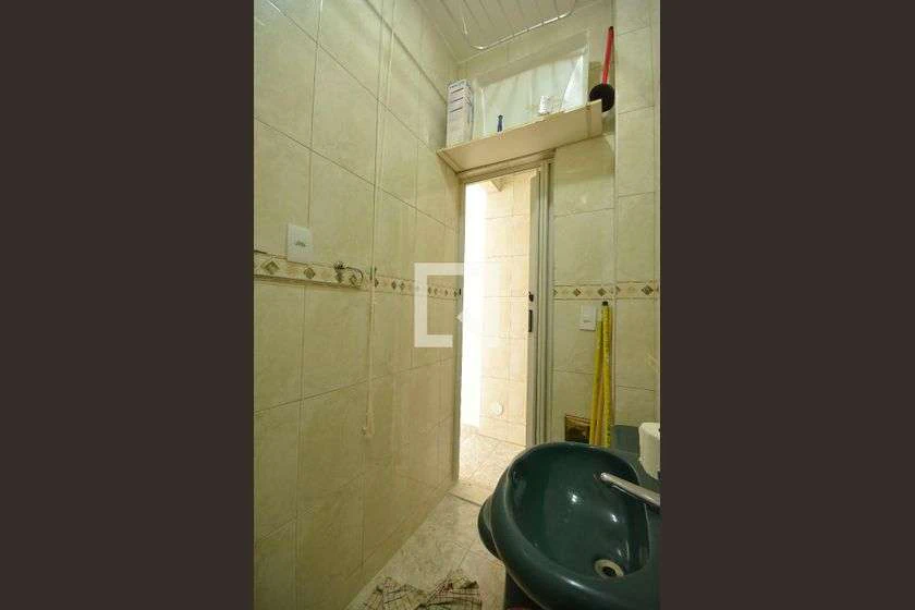 Apartamento de 1 quarto com vista de montanhas e água — photo 11
