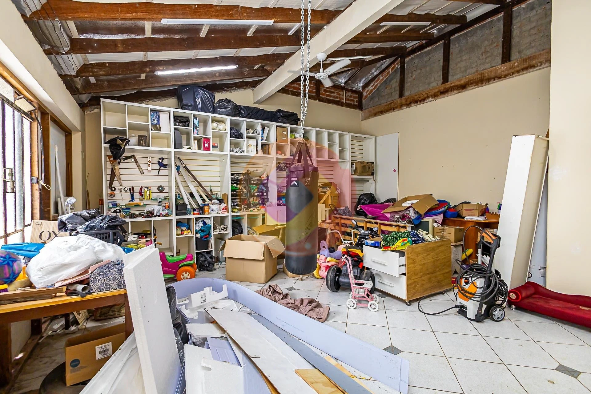 3-bedroom house with a washing machine in Curitiba — photo 17