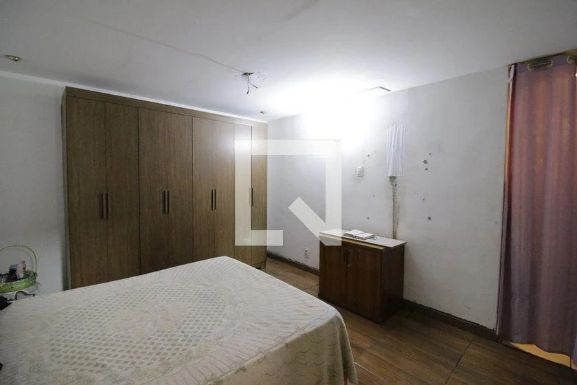 Furnished 2-bedroom house with 90 m² and 1 bathroom — photo 4