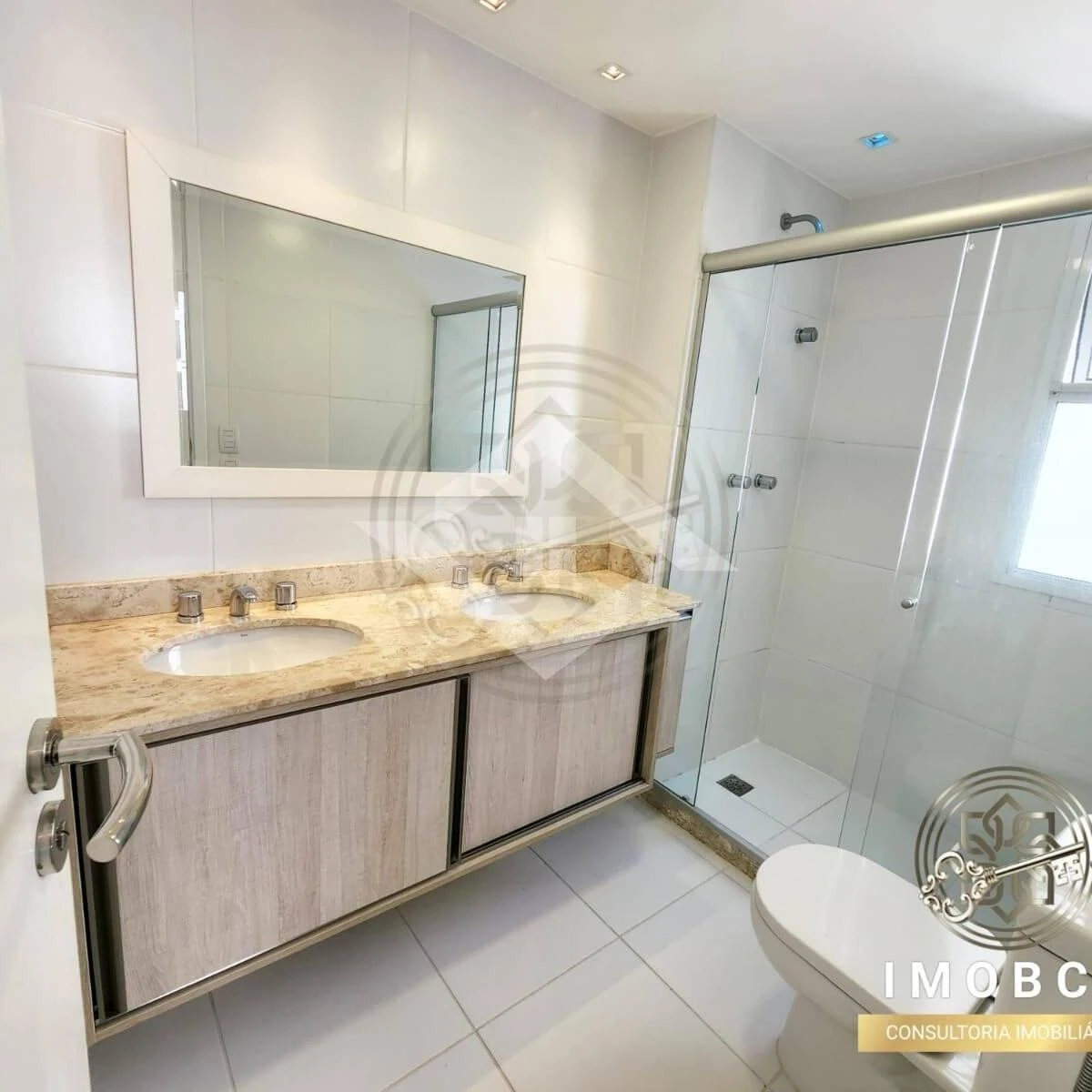 166 m² apartment with 3 bedrooms and a balcony — photo 24