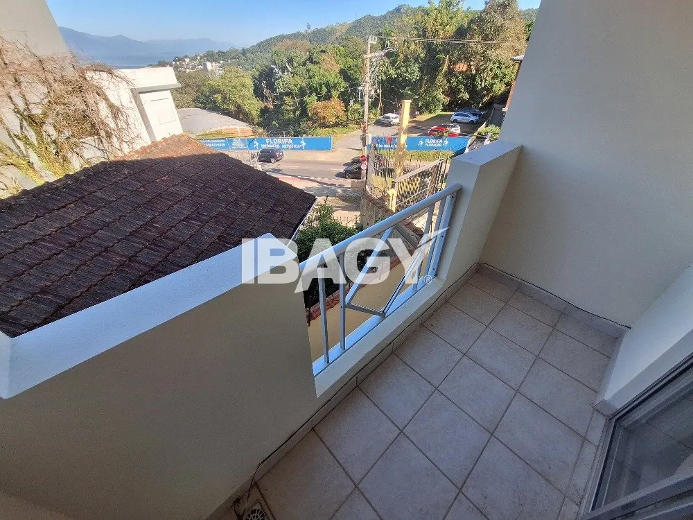 Apartamento amueblado de 49 m² con 2 dormitorios y balcón — photo 6
