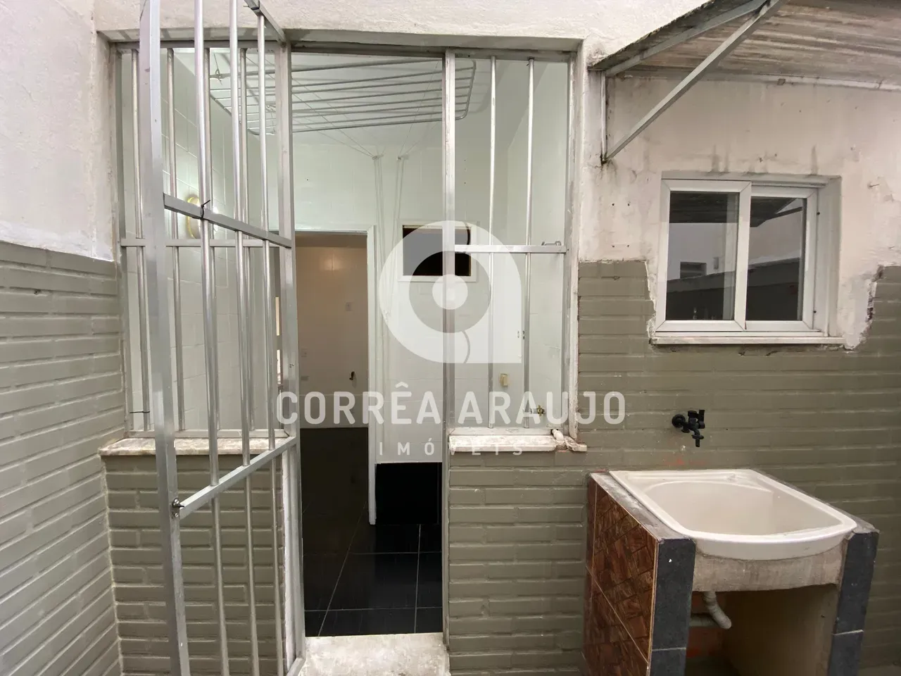 Apartment with 2 bedrooms, balcony and 1 parking space — photo 30