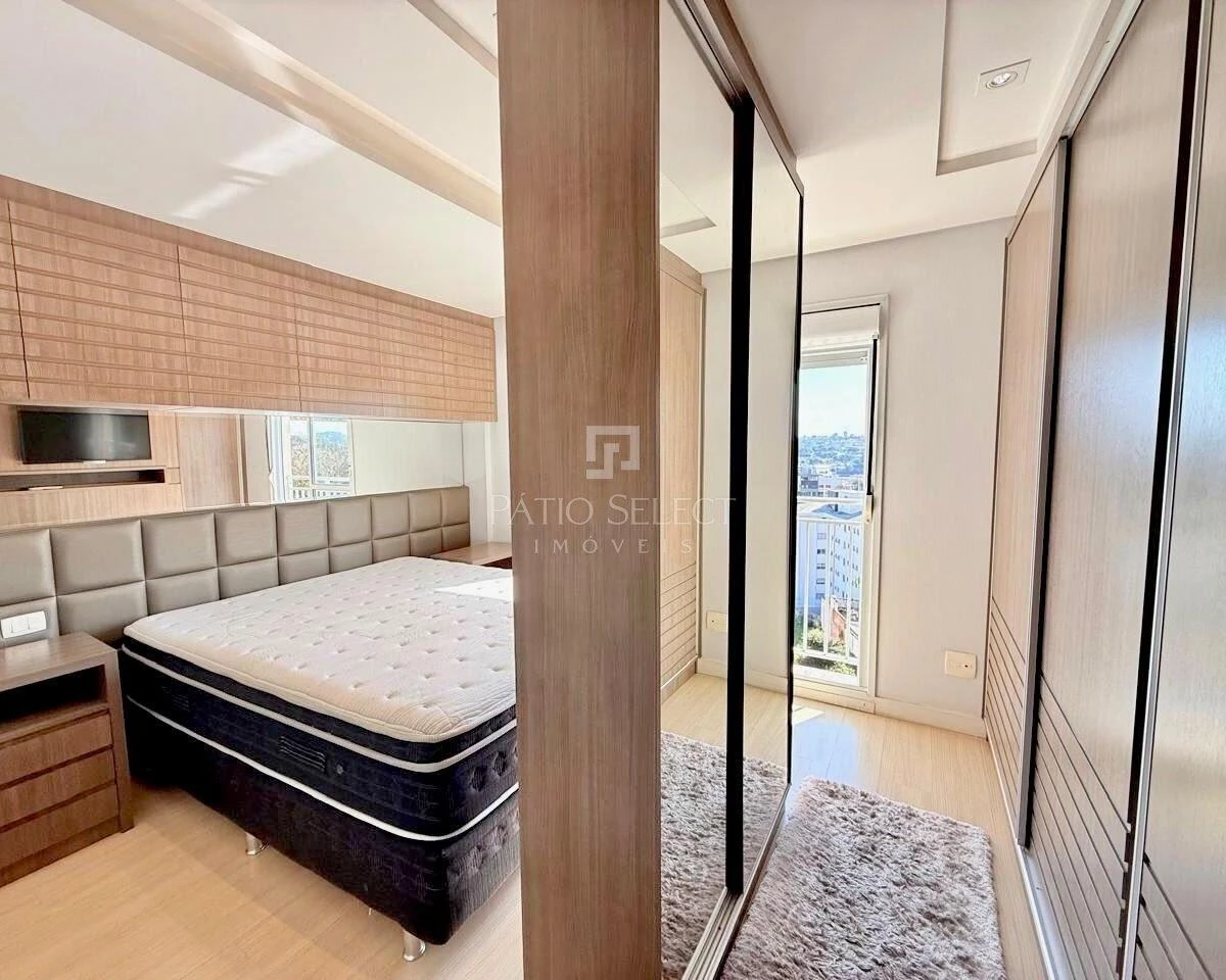 Furnished apartment with 2 bedrooms and glass balcony — photo 9