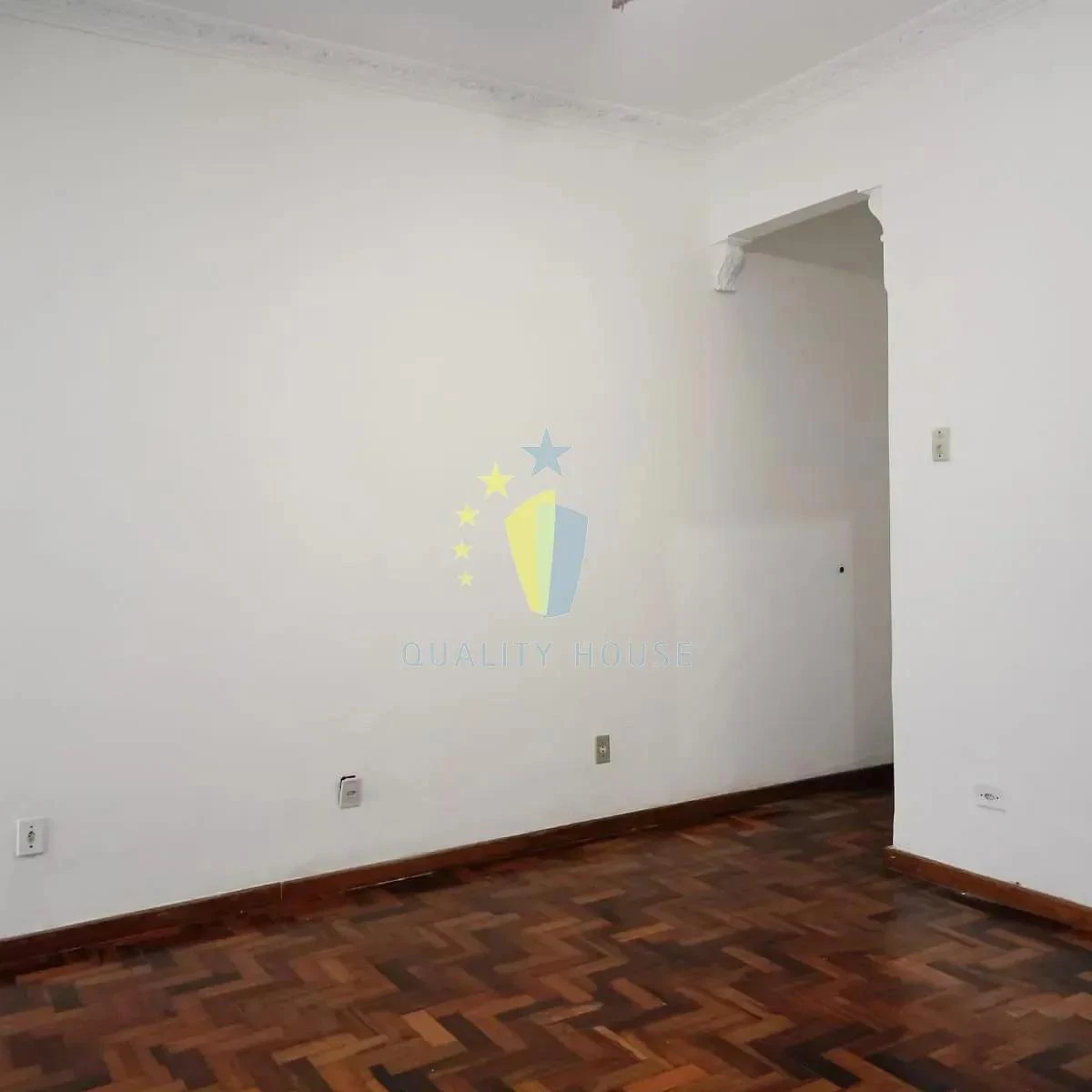 Дерев'яна підлога або ламінат та 1 спальня: квартира 45 м² — photo 11