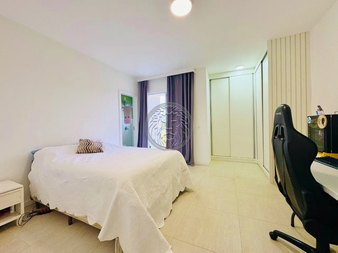 Casa de 220 m² con 3 suites y balcón — photo 25