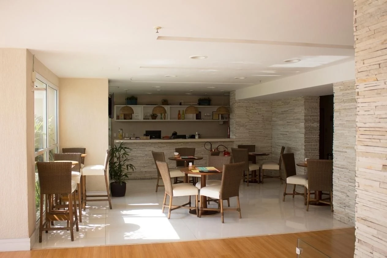 2-bedroom apartment with a glass-enclosed balcony — photo 24