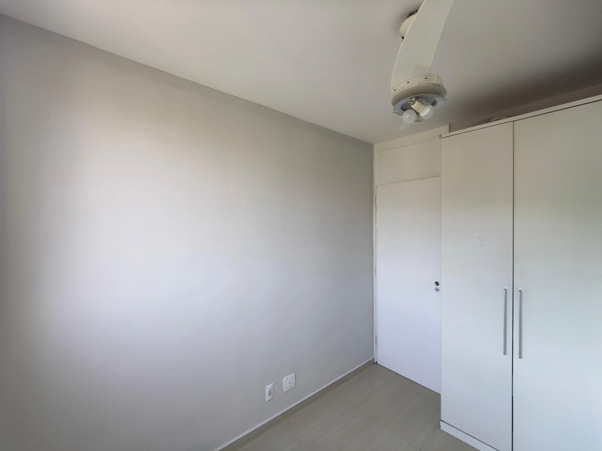 Mountain view in a 2-bedroom apartment, 52 m² — photo 9