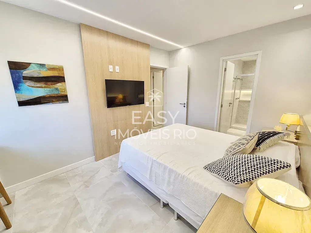 Furnished apartment with an open-plan kitchen and 2 beds — photo 21