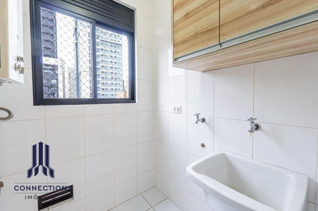 Furnished 2-bedroom apartment with open-plan gas kitchen — photo 11
