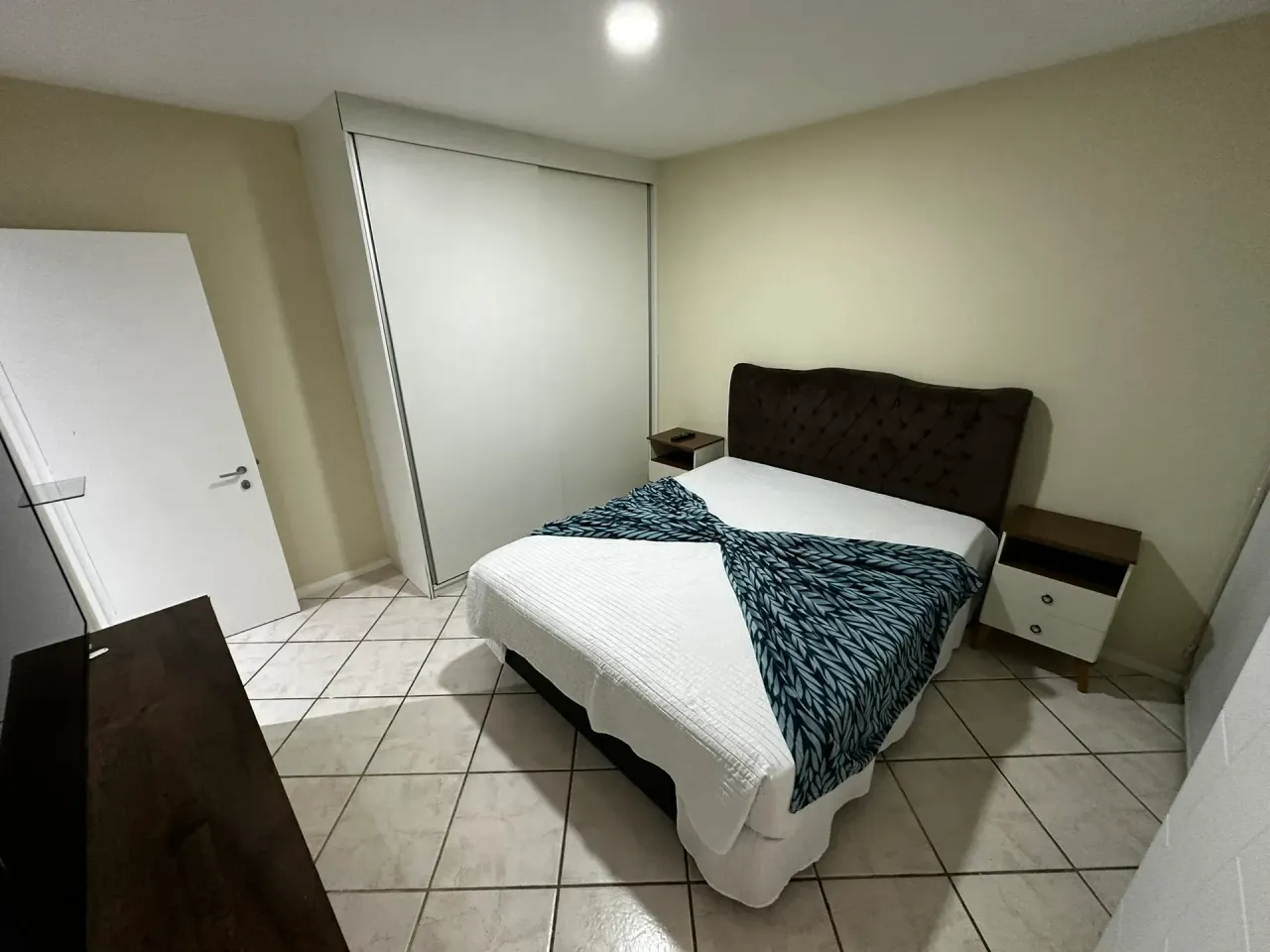 Furnished apartment with 2 bedrooms and 2 parking spaces — photo 19