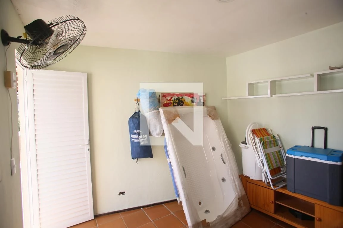 5-bedroom house with a bathtub in Rio de Janeiro — photo 52